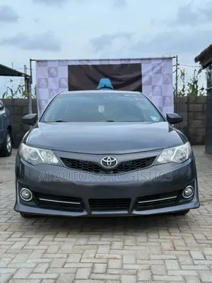 Toyota Camry SE Sport 4dr Sedan w/Prod. End 11/13 (2.5L 4cyl 6A) 2014