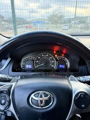 Toyota Camry SE Sport 4dr Sedan (2.5L 4cyl 6A) 2014 Silver