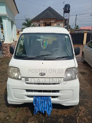 Daihatsu Atrai 2007 White