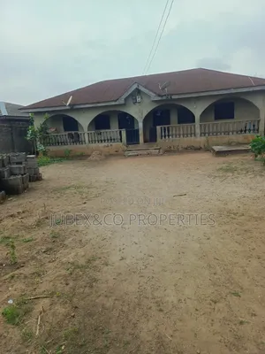 2bdrm Bungalow in Singer Ewupe Sango for sale