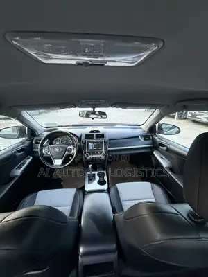Toyota Camry SE Sport 4dr Sedan w/Prod. End 11/13 (2.5L 4cyl 6A) 2014