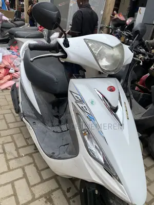Kymco 2018 White