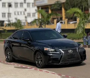 Lexus IS 300h 2015 Black