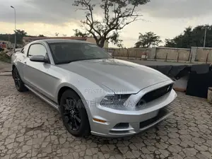 Ford Mustang 2014 Silver