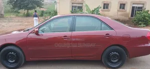 Toyota Camry XLE V6 4dr Sedan (3.0L 6cyl 5A) 2004 Red
