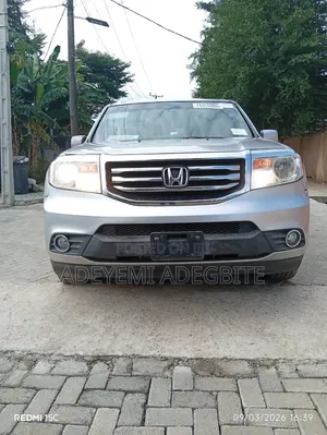 Honda Pilot 2012 Silver