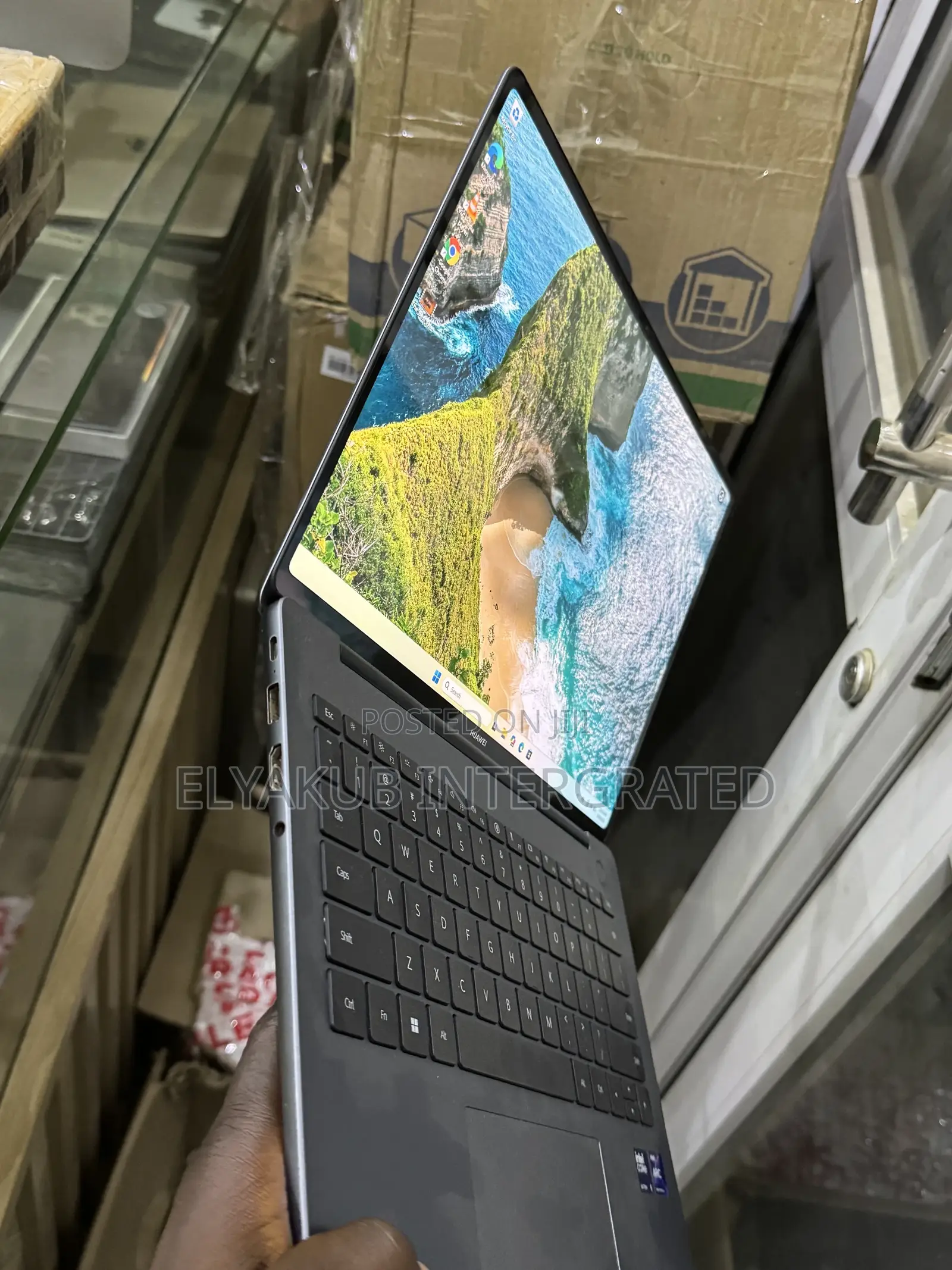 New Laptop Huawei 16GB Intel Core Ultra 5 SSD 1T