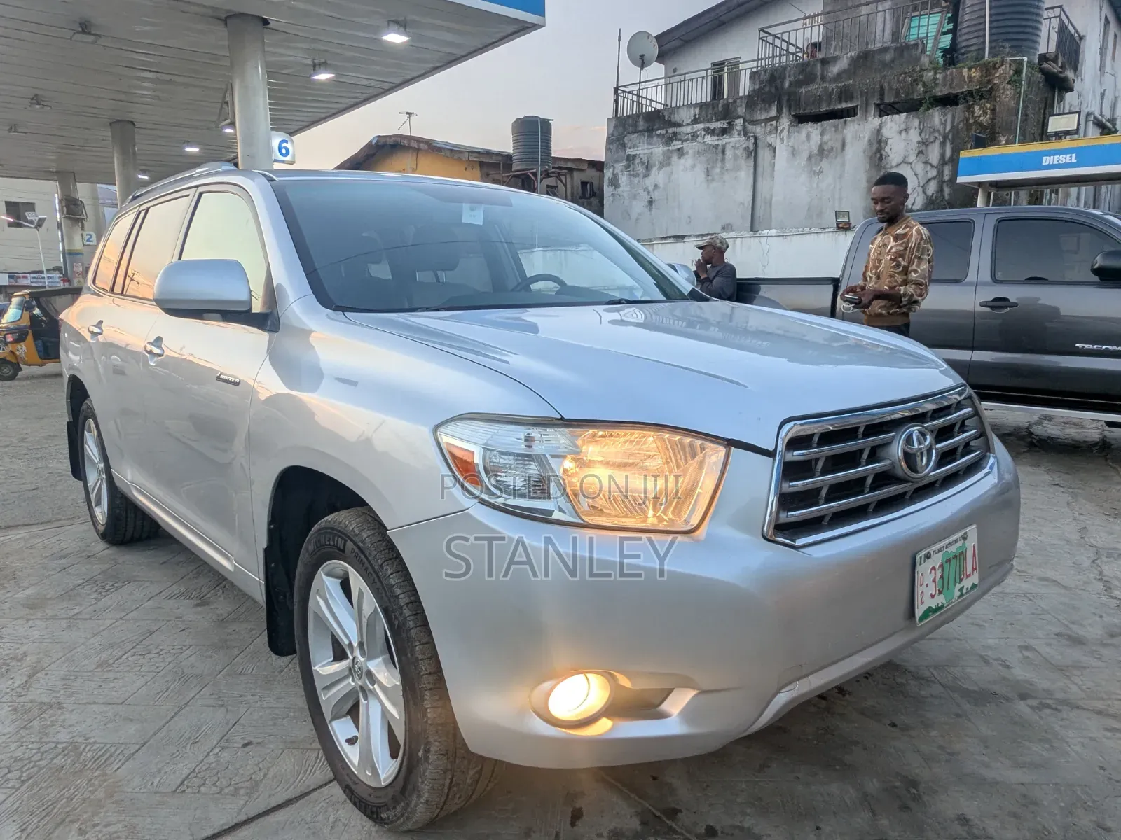 Toyota Highlander 2010 Silver