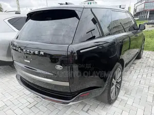 Land Rover Range Rover Vogue 2023 Black