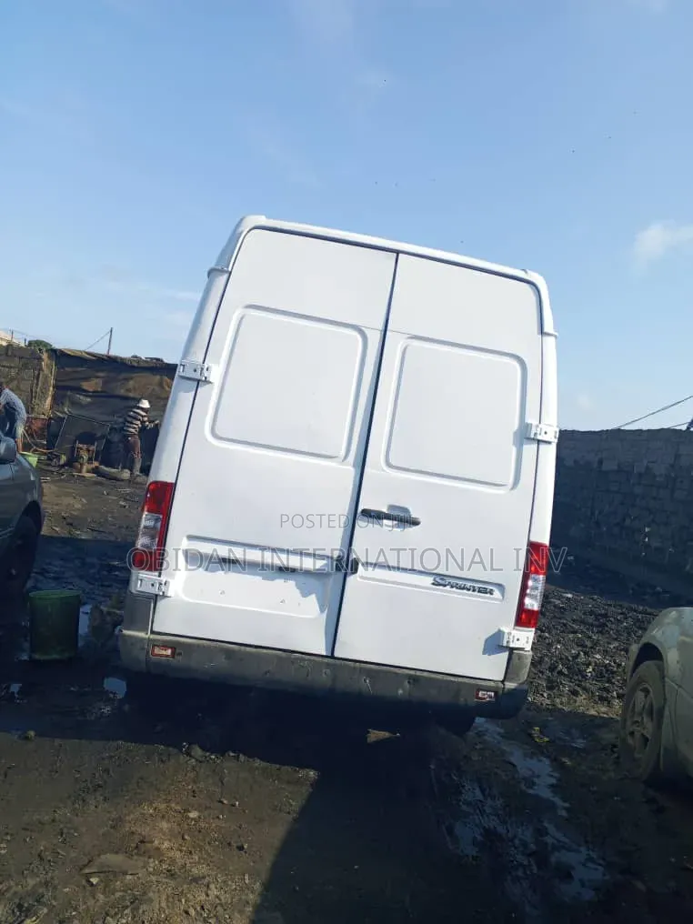 Mercedes-Benz Sprinter 2004 White