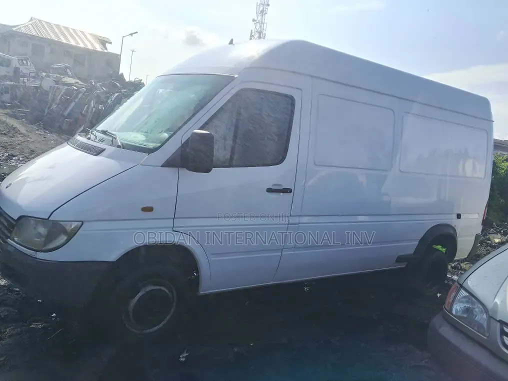 Mercedes-Benz Sprinter 2004 White