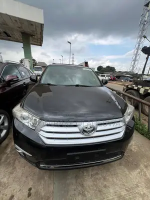 Toyota Highlander SE 3.5L 4WD 2013 Black