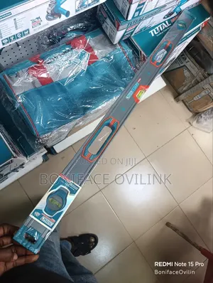 TOTAL Magnetic 100cm Spirit Level