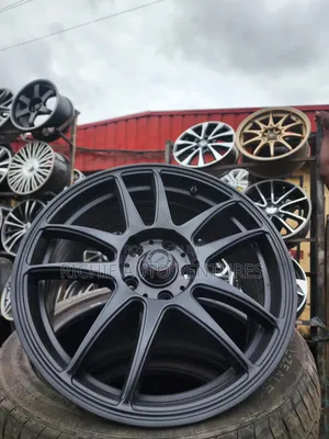 17inch Mattblack Black Rim.