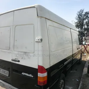 Mercedes-Benz Sprinter 2000 White