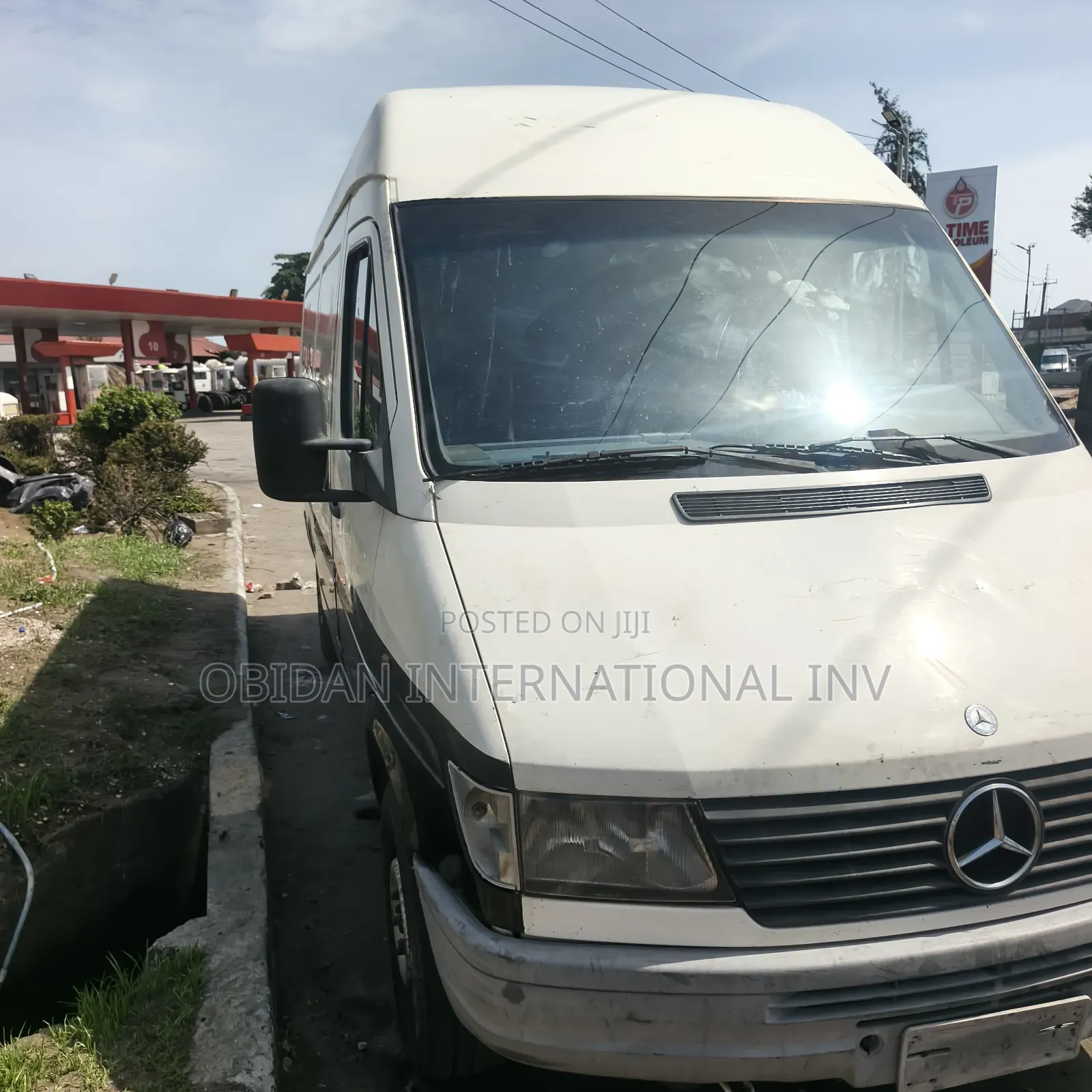 Mercedes-Benz Sprinter 2000 White