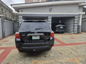 Toyota Highlander 2010 Black
