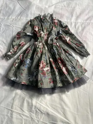 Neatly Used Clothes, Shoes, Bags and Baby Items