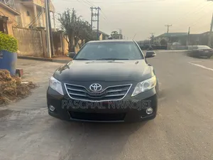Toyota Camry XLE 4dr Sedan (2.5L 4cyl 6AM) 2010 Green