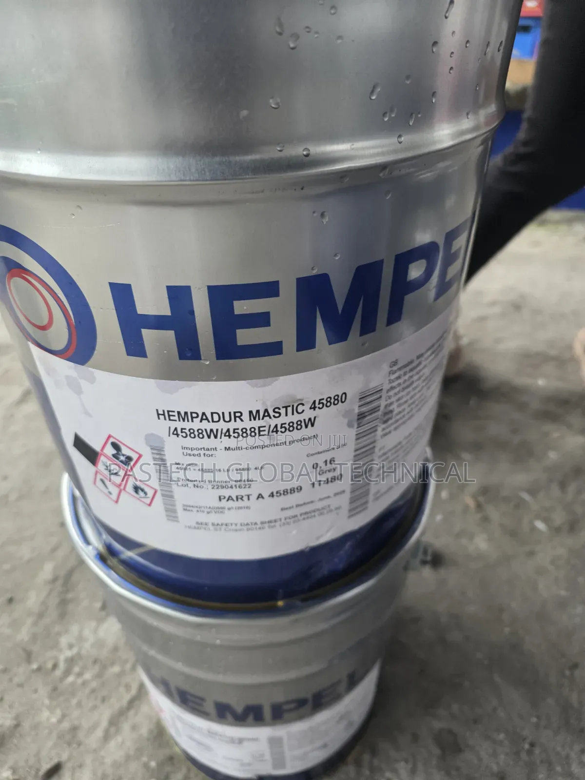 Hempadur Mastic 45880 || Grey