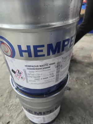 Hempadur Mastic 45880 || Grey