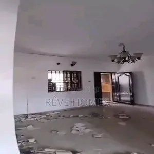 3bdrm Block of Flats in Shomolu / Shomolu for rent