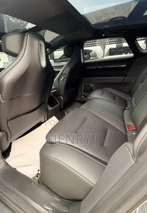 New Avatr 12 2025 Gray