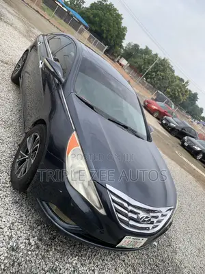 Hyundai Sonata Limited Sedan FWD (2.4L 4cyl 6A) 2013 Blue