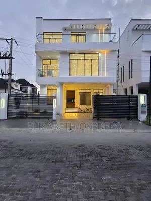 Furnished 5bdrm Duplex in Chevron for sale