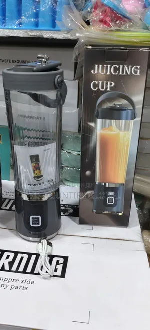 Rechargeable Juicing Cup Smoothie Maker Fruit Blender Juicer