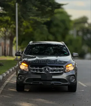 Mercedes-Benz GLA 250 2018 Gray