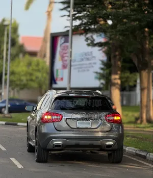 Mercedes-Benz GLA 250 2018 Gray