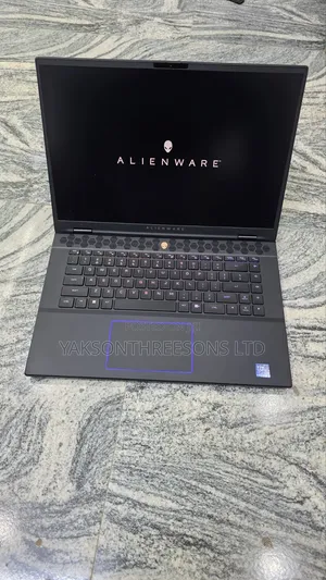 Laptop Dell Allienware M18 R1 32GB Intel Core Ultra 7 SSD 1T