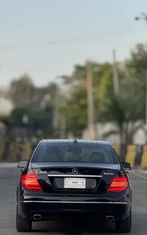 Mercedes-Benz C300 2014 Black