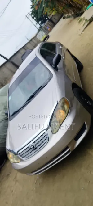 Toyota Corolla 2003 Gold