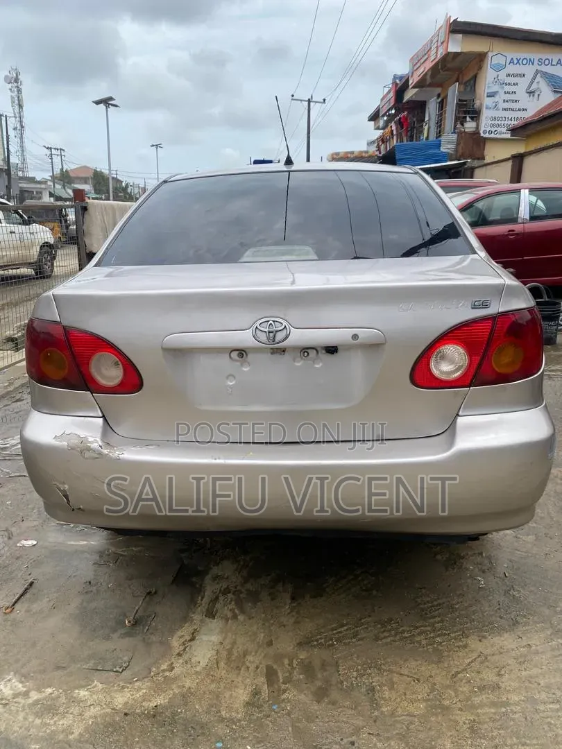 Toyota Corolla 2003 Gold
