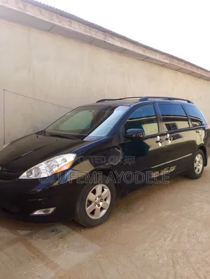 Toyota Sienna 2009 Black