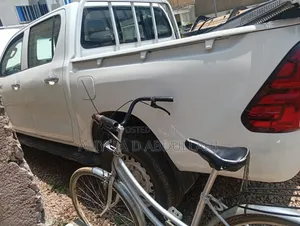 Toyota Hilux 2017 White