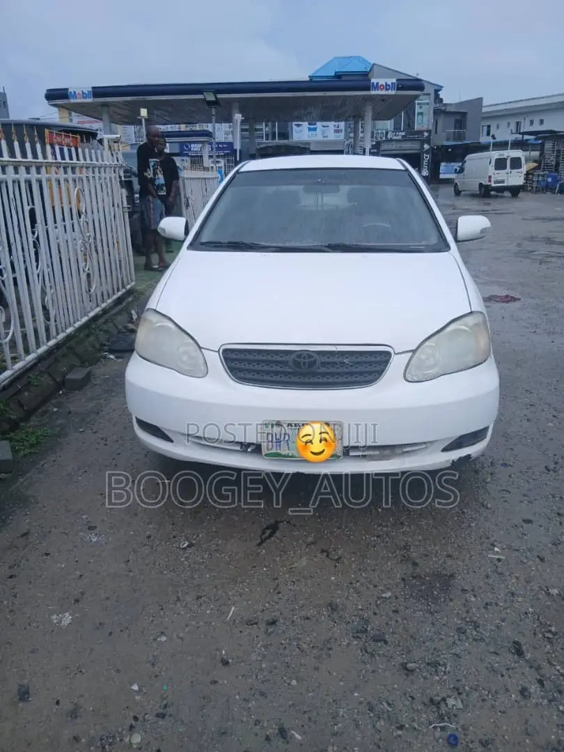 Toyota Corolla 2004 White