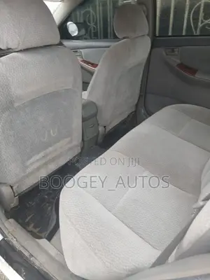 Toyota Corolla 2004 White