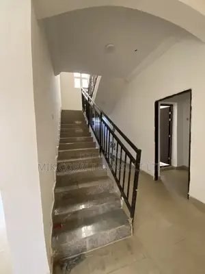 4bdrm Duplex in Ipent7, Karsana for rent