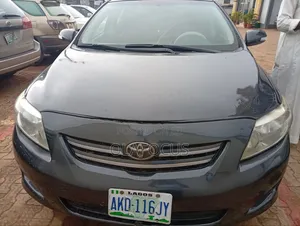 Toyota Corolla 2012 Black