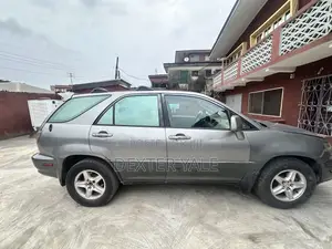 Lexus RX 2000 Gold