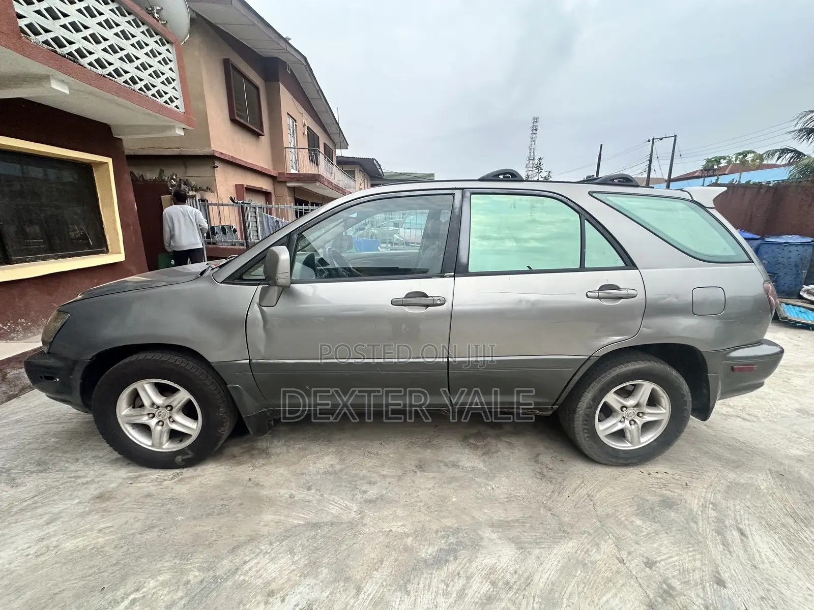 Lexus RX 2000 Gold