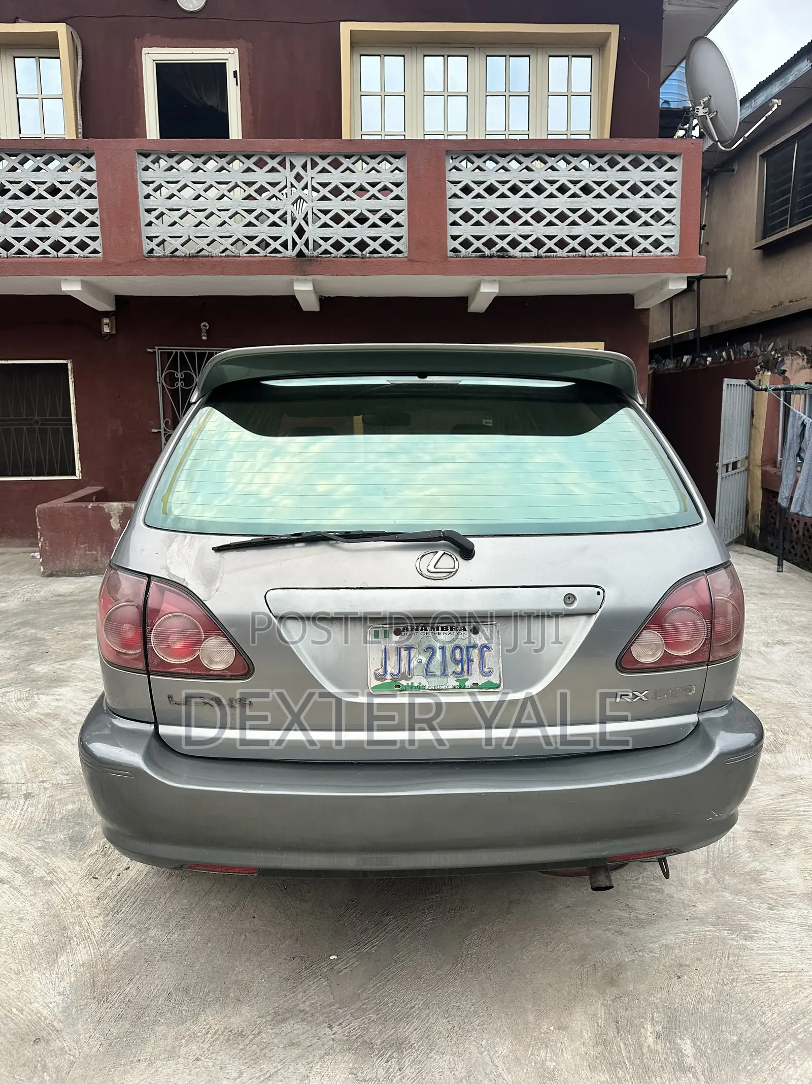 Lexus RX 2000 Gold