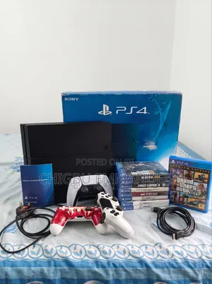 Sony PS4 Fat 500GB + 3 Controllers + 9 Original Games
