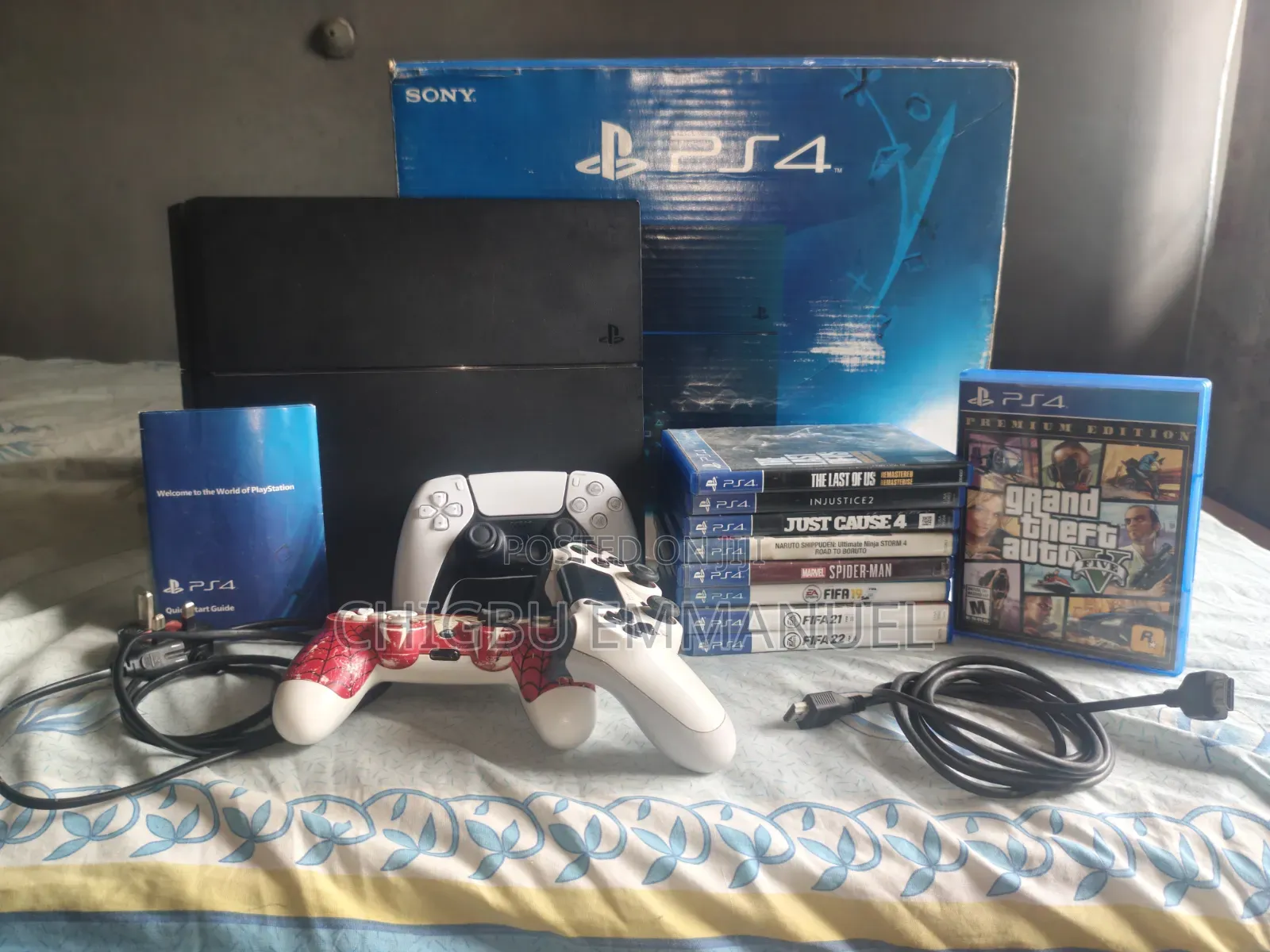 Sony PS4 Fat 500GB + 3 Controllers + 9 Original Games