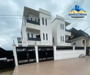 6bdrm Duplex in Apple Junction for sale