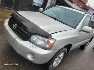 Toyota Highlander 2004 Silver