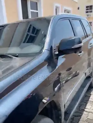 Nano Ceramic Tint